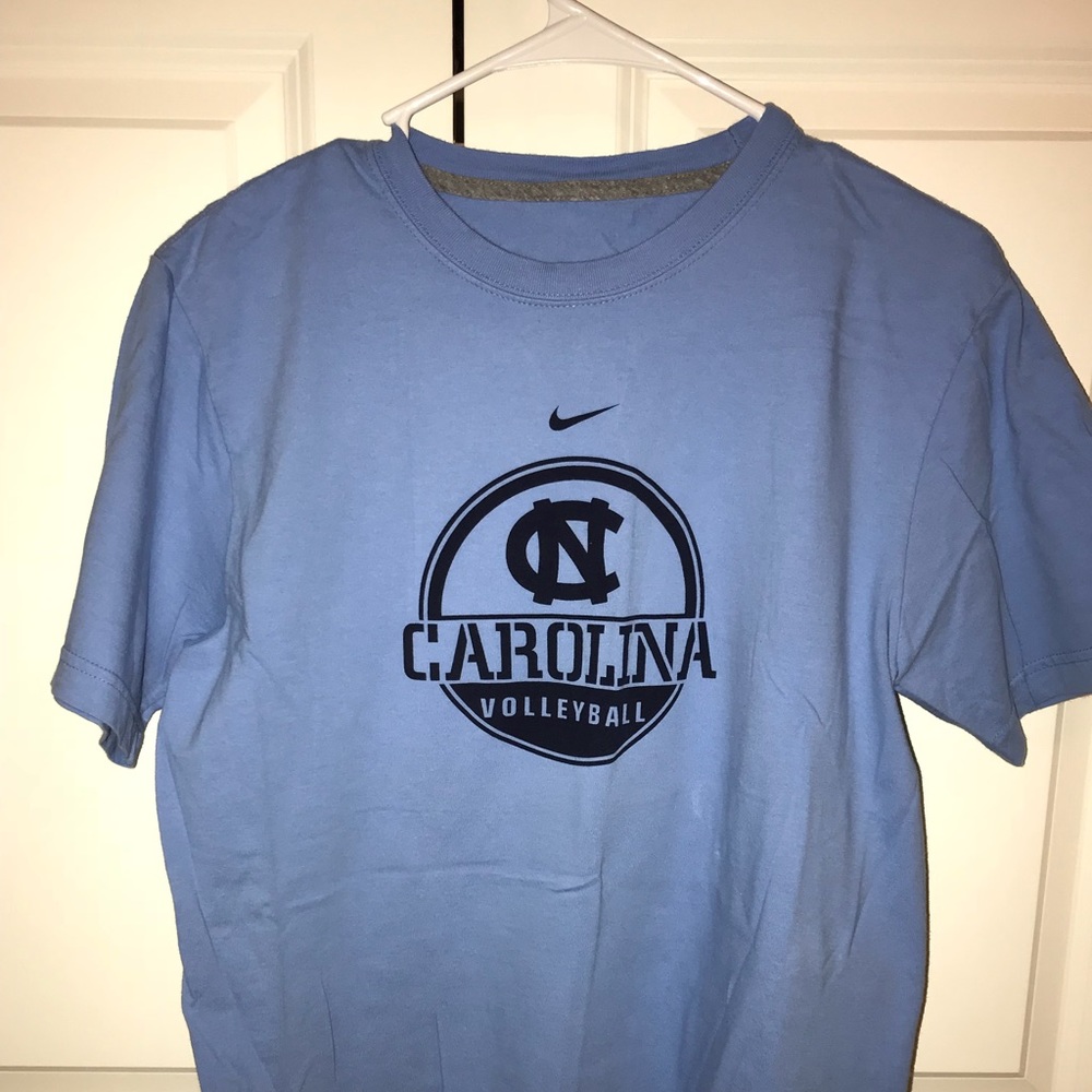 Nike Carolina Volleyball shirt🏐❣️